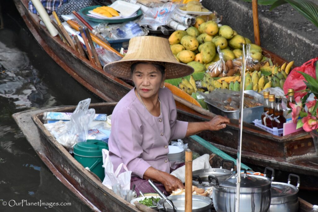 Damnoen Saduak Floating Market, Bangkok Thailand